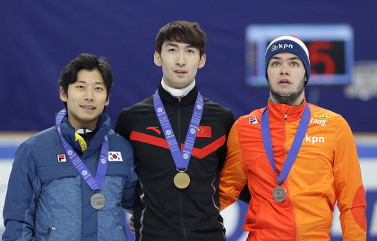 场比赛的焦 场比赛的焦