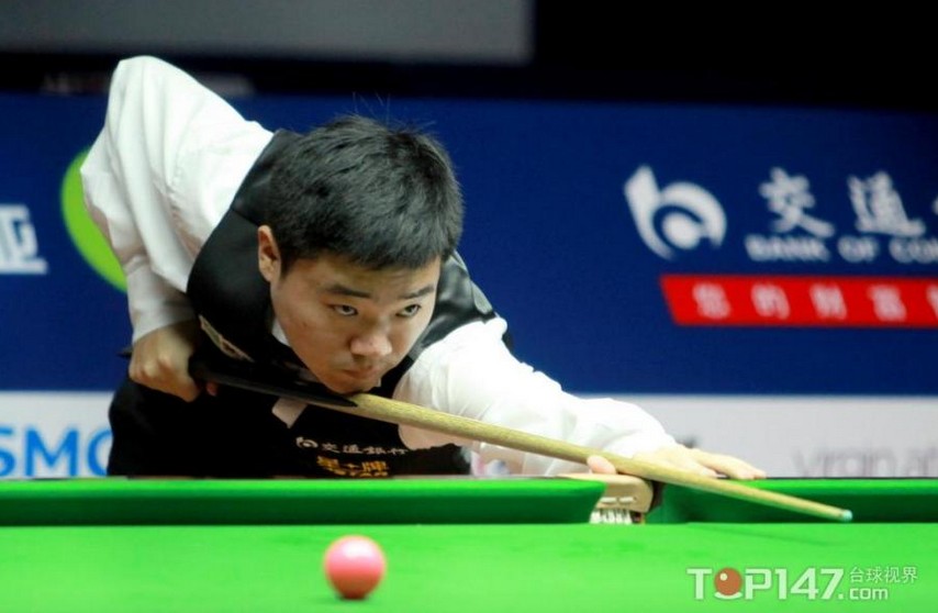 年轻选手参 年轻选手参