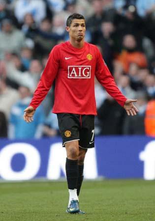 的进攻足球 的进攻足球