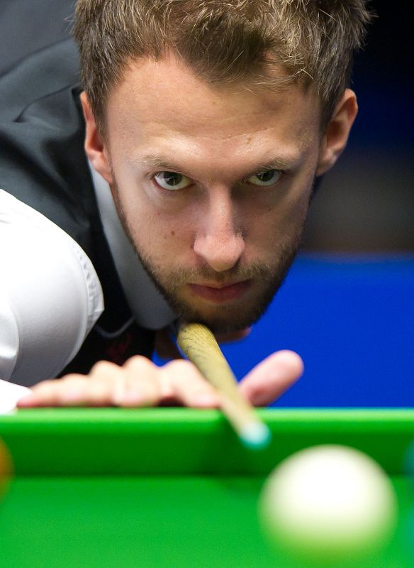 过一座球场 过一座球场