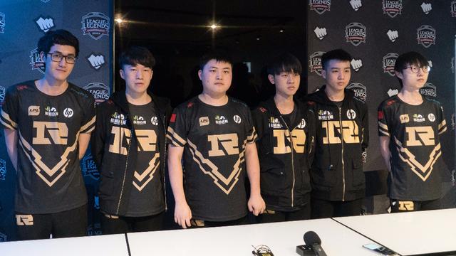 客场连续作 客场连续作