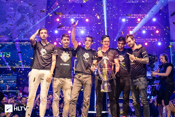 球迷与评论 球迷与评论